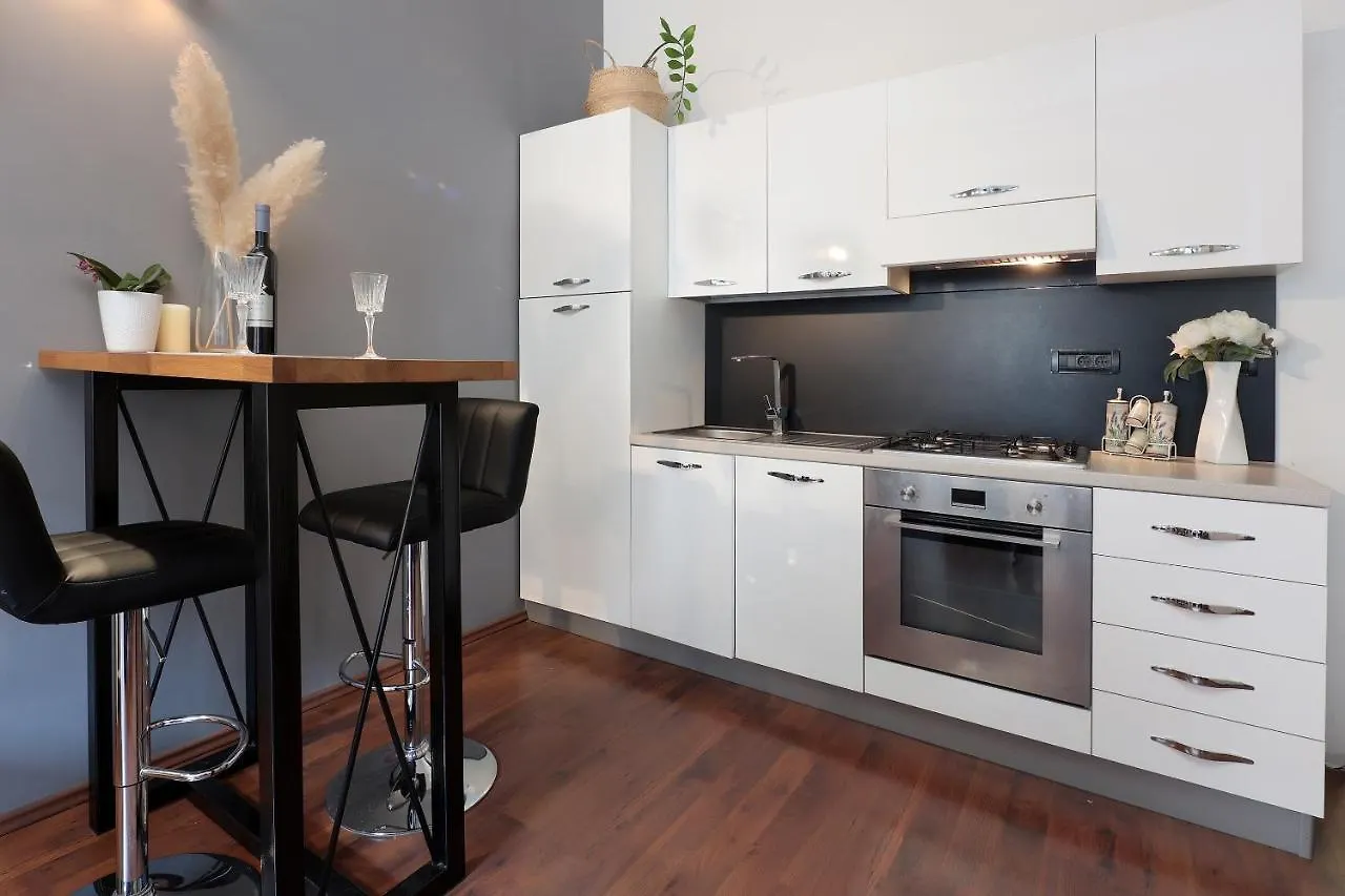 Nikas Rijeka Apartment Croatia